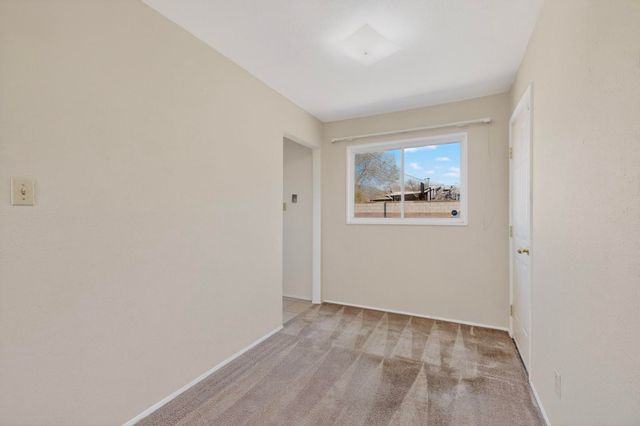 1230 Pitt Street NE, Albuquerque, NM 87112