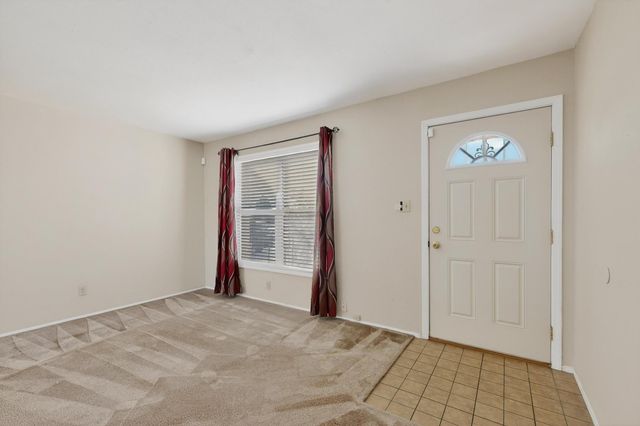 1230 Pitt Street NE, Albuquerque, NM 87112
