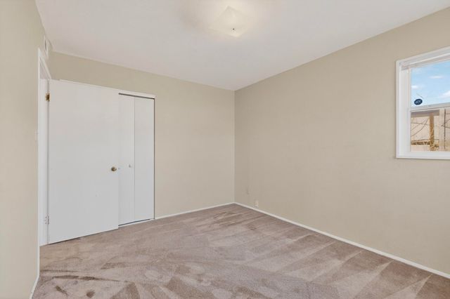 1230 Pitt Street NE, Albuquerque, NM 87112