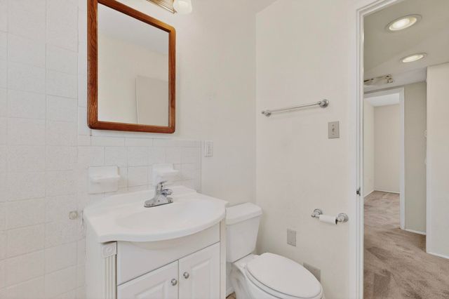 1230 Pitt Street NE, Albuquerque, NM 87112