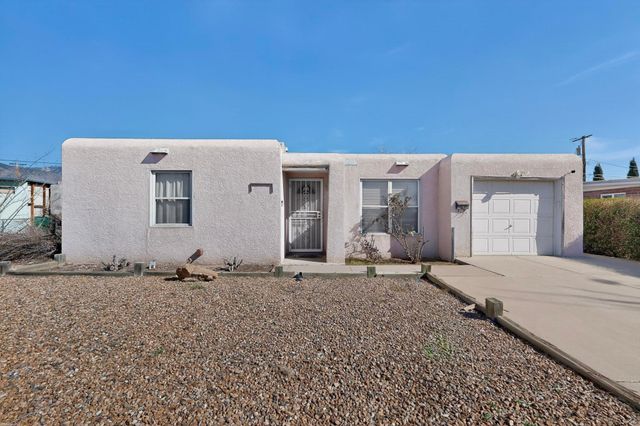 1230 Pitt Street NE, Albuquerque, NM 87112