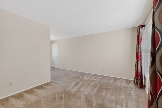 1230 Pitt Street NE, Albuquerque, NM 87112