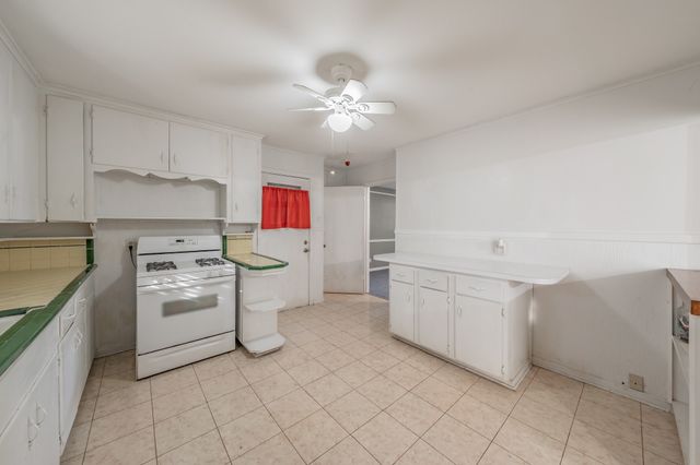 3905 London Lane, Richland Hills, TX 76118