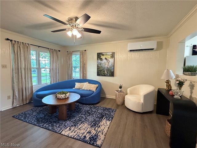 7421 Sierra Madre Trail, Youngstown, OH 44512