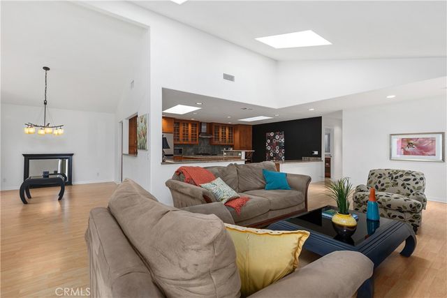 24851 Woodside, Lake Forest, CA 92630