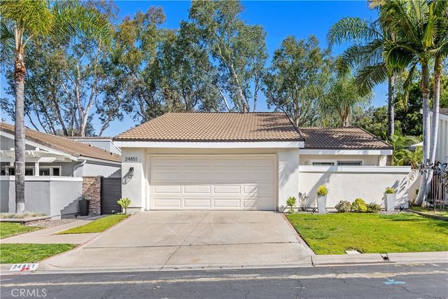 24851 Woodside, Lake Forest, CA 92630