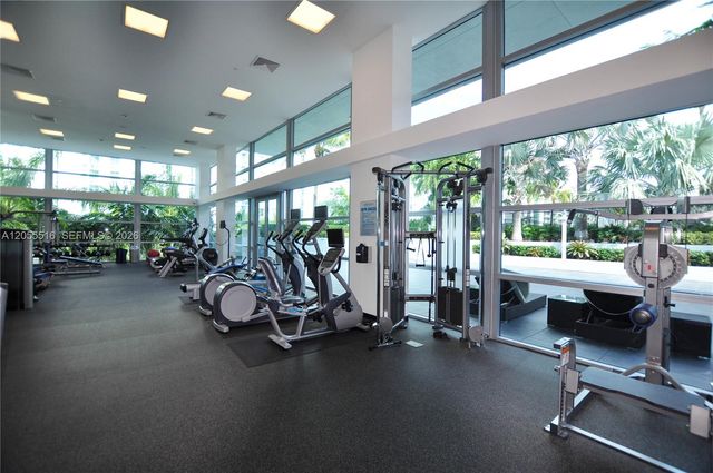 2950 NE 188th St 336, Aventura, FL 33180