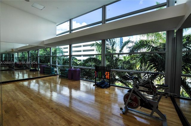 2950 NE 188th St 336, Aventura, FL 33180