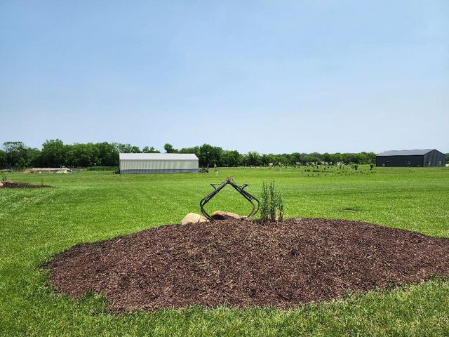 1605 N 1037 Road, Lawrence, KS 66046