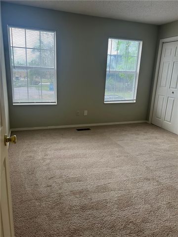 1009 SE J Street, Bentonville, AR 72712