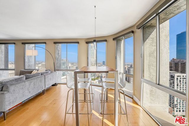 800 W 1st Street 2805, Los Angeles, CA 90012