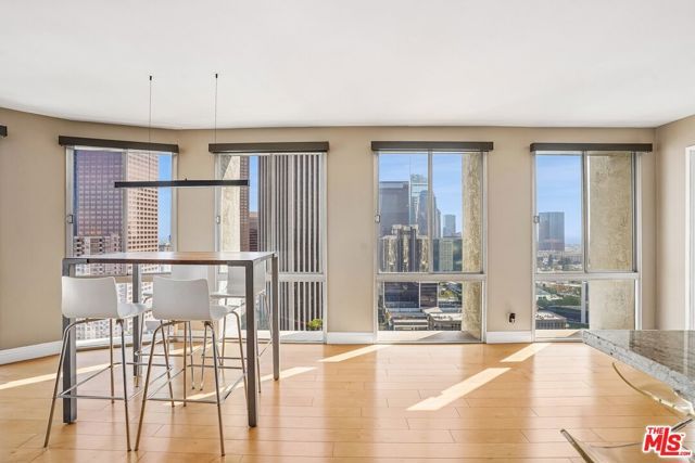 800 W 1st Street 2805, Los Angeles, CA 90012