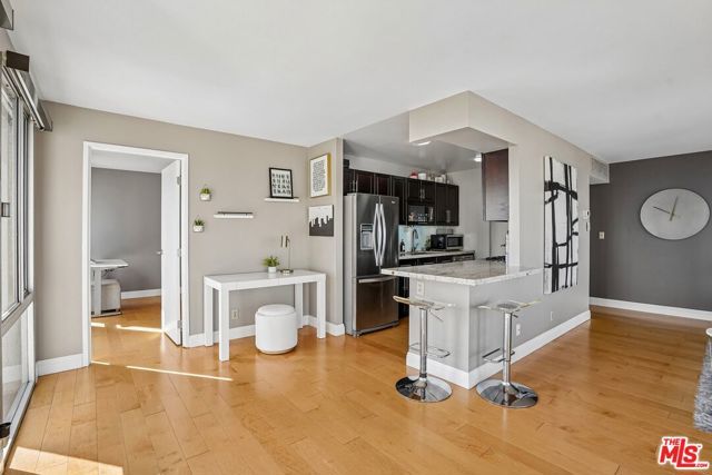 800 W 1st Street 2805, Los Angeles, CA 90012