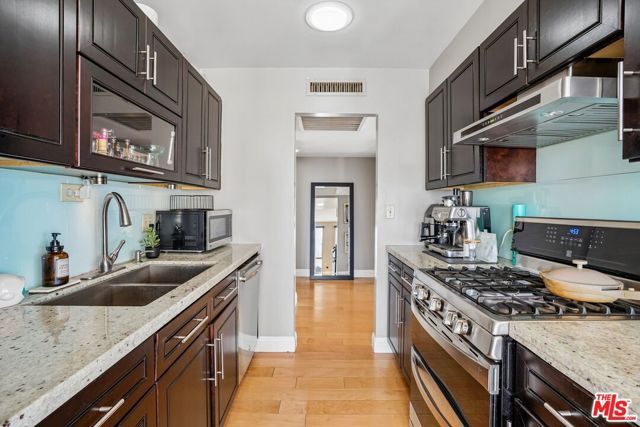 800 W 1st Street 2805, Los Angeles, CA 90012