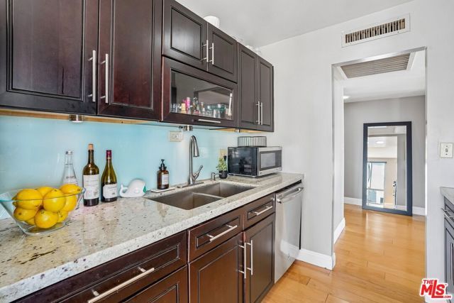 800 W 1st Street 2805, Los Angeles, CA 90012