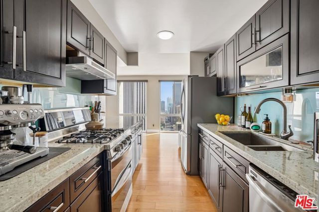 800 W 1st Street 2805, Los Angeles, CA 90012