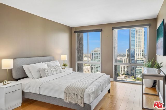 800 W 1st Street 2805, Los Angeles, CA 90012