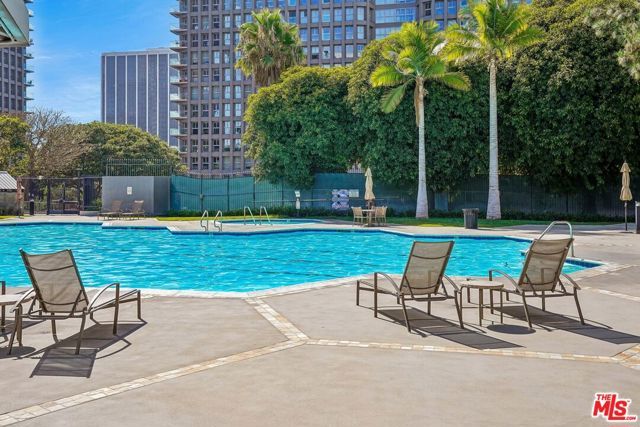 800 W 1st Street 2805, Los Angeles, CA 90012