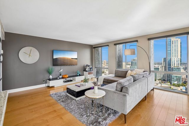 800 W 1st Street 2805, Los Angeles, CA 90012