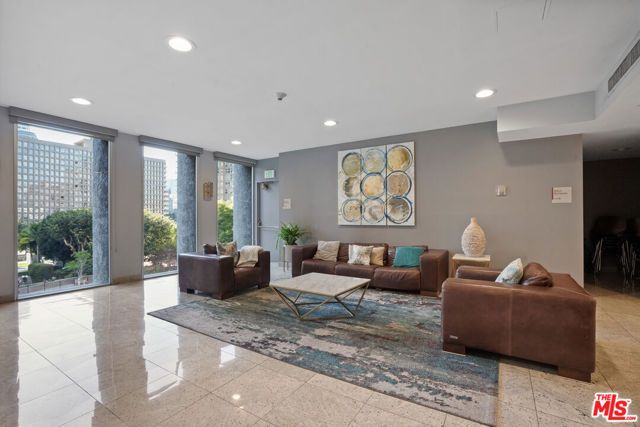 800 W 1st Street 2805, Los Angeles, CA 90012