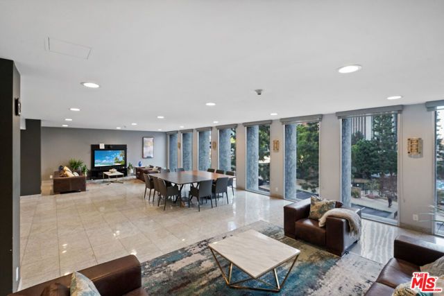 800 W 1st Street 2805, Los Angeles, CA 90012