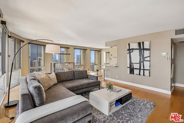 800 W 1st Street 2805, Los Angeles, CA 90012