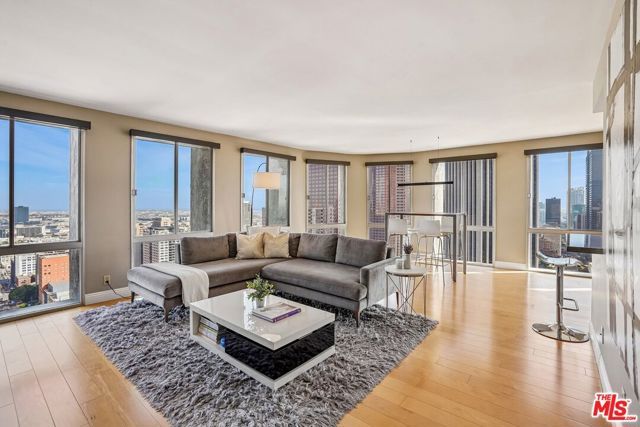 800 W 1st Street 2805, Los Angeles, CA 90012