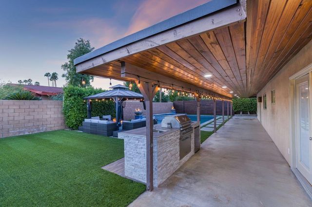 43255 Silktree Lane, Palm Desert, CA 92260