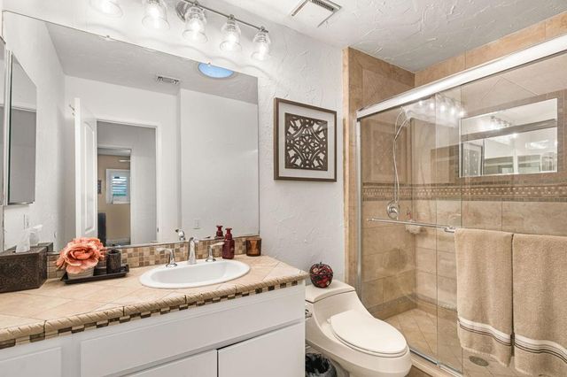 43255 Silktree Lane, Palm Desert, CA 92260