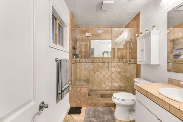 43255 Silktree Lane, Palm Desert, CA 92260