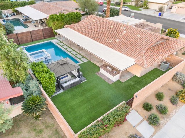 43255 Silktree Lane, Palm Desert, CA 92260