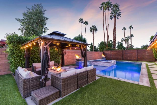 43255 Silktree Lane, Palm Desert, CA 92260