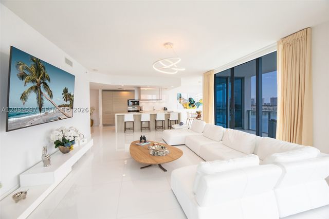 17111 SE Biscayne Blvd 1110, North Miami Beach, FL 33160