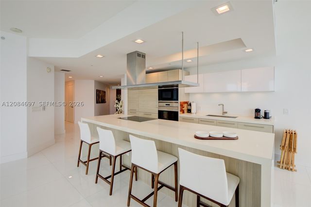 17111 SE Biscayne Blvd 1110, North Miami Beach, FL 33160