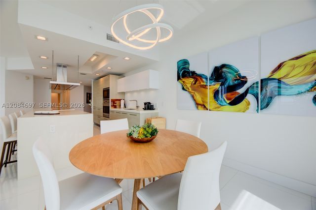 17111 SE Biscayne Blvd 1110, North Miami Beach, FL 33160