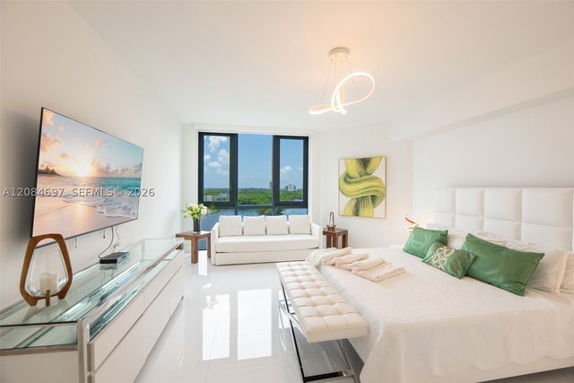 17111 SE Biscayne Blvd 1110, North Miami Beach, FL 33160