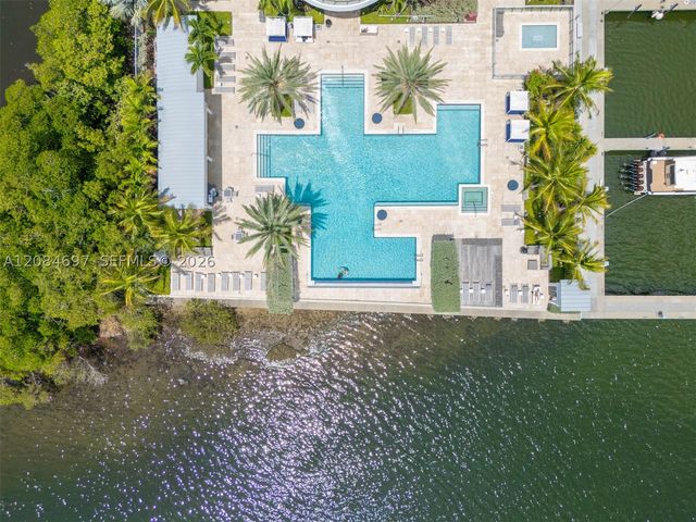 17111 SE Biscayne Blvd 1110, North Miami Beach, FL 33160