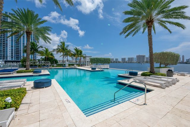 17111 SE Biscayne Blvd 1110, North Miami Beach, FL 33160