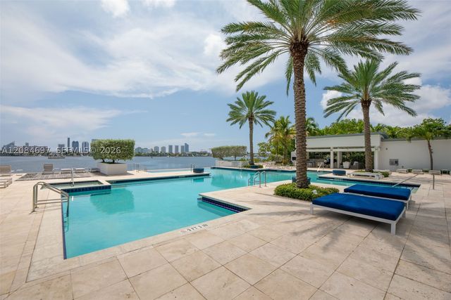 17111 SE Biscayne Blvd 1110, North Miami Beach, FL 33160