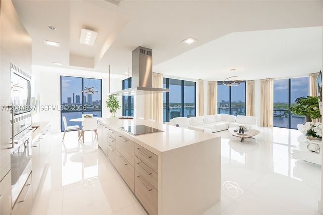 17111 SE Biscayne Blvd 1110, North Miami Beach, FL 33160