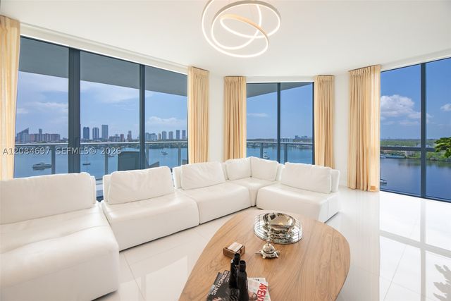 17111 SE Biscayne Blvd 1110, North Miami Beach, FL 33160