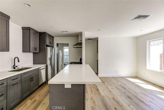 459 N Olive Street, Orange, CA 92866