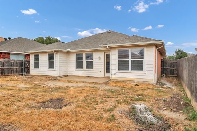 9641 Olivia Drive, Fort Worth, TX 76108