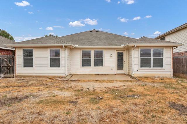 9641 Olivia Drive, Fort Worth, TX 76108