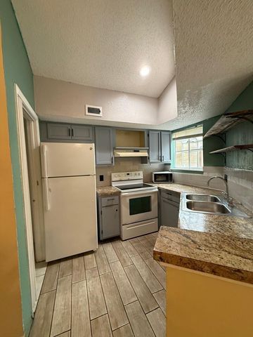 1924 LAKE ATRIUMS CIRCLE 55, Orlando, FL 32839