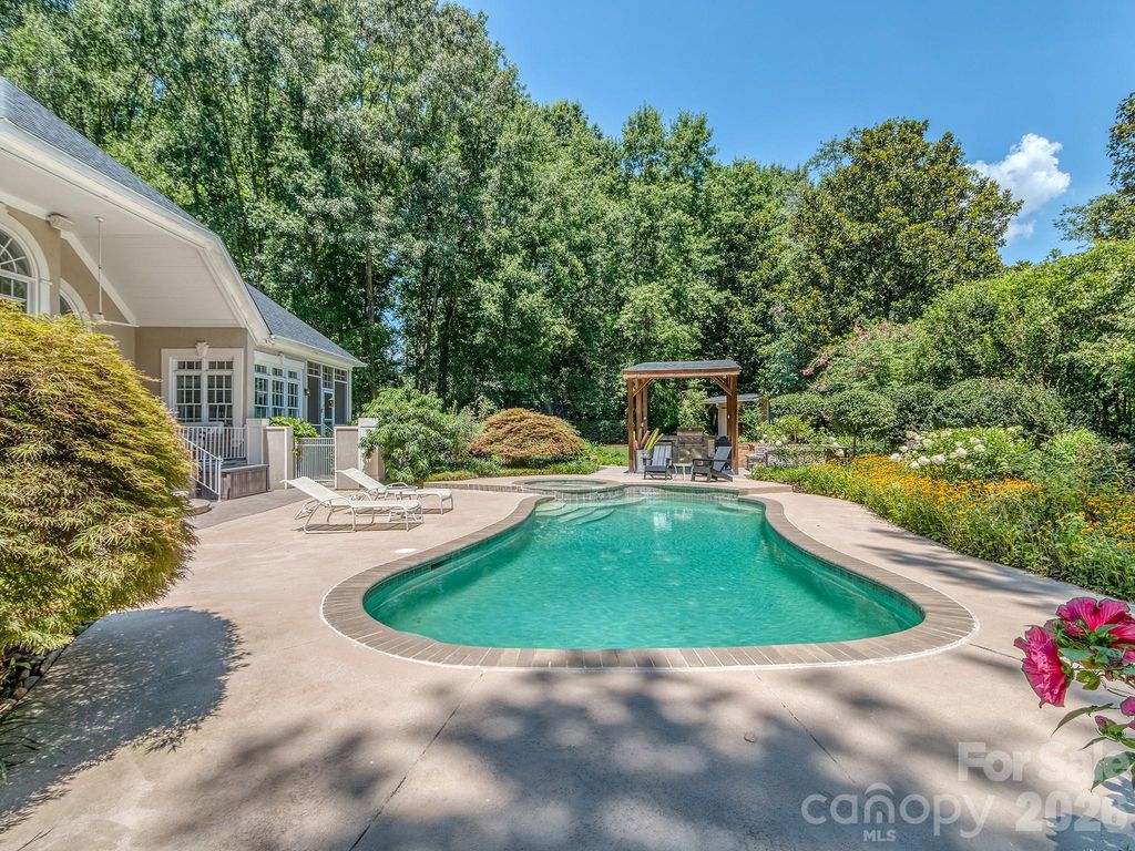 1733 White Pond Lane, Waxhaw, NC 28173