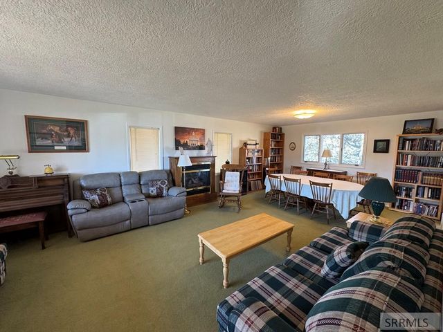 1417 N 1100 E, Shelley, ID 83274