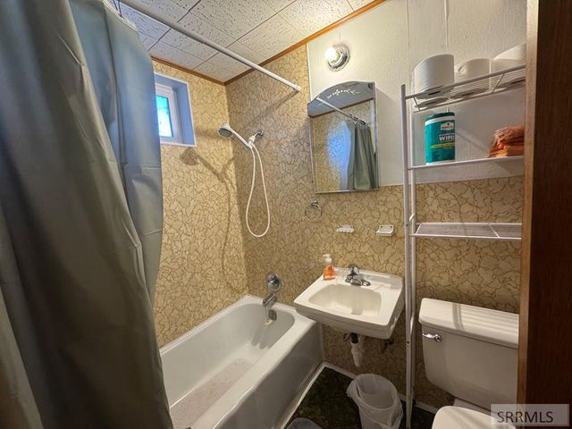 1417 N 1100 E, Shelley, ID 83274