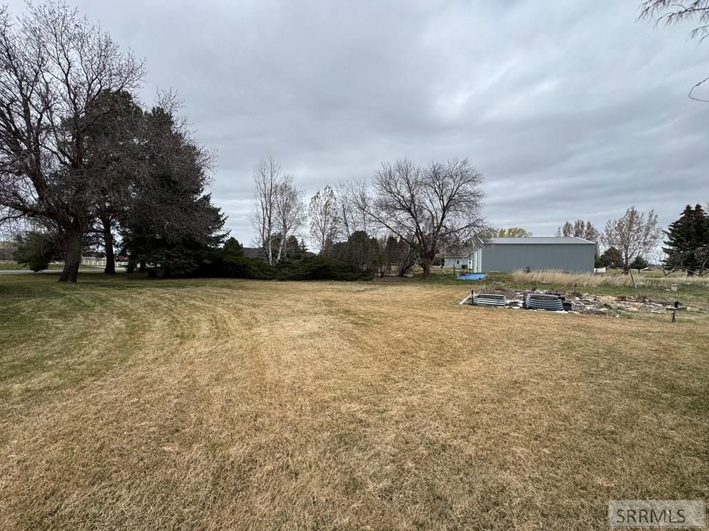 Image 14 of property listing at 1417 N 1100 E, Shelley, ID 83274