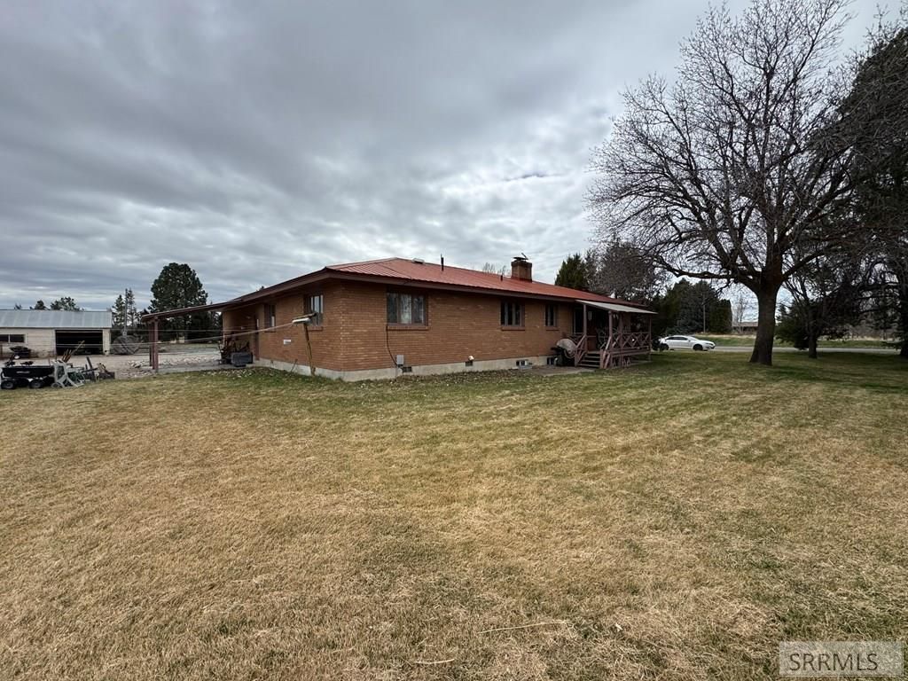 Image 15 of property listing at 1417 N 1100 E, Shelley, ID 83274